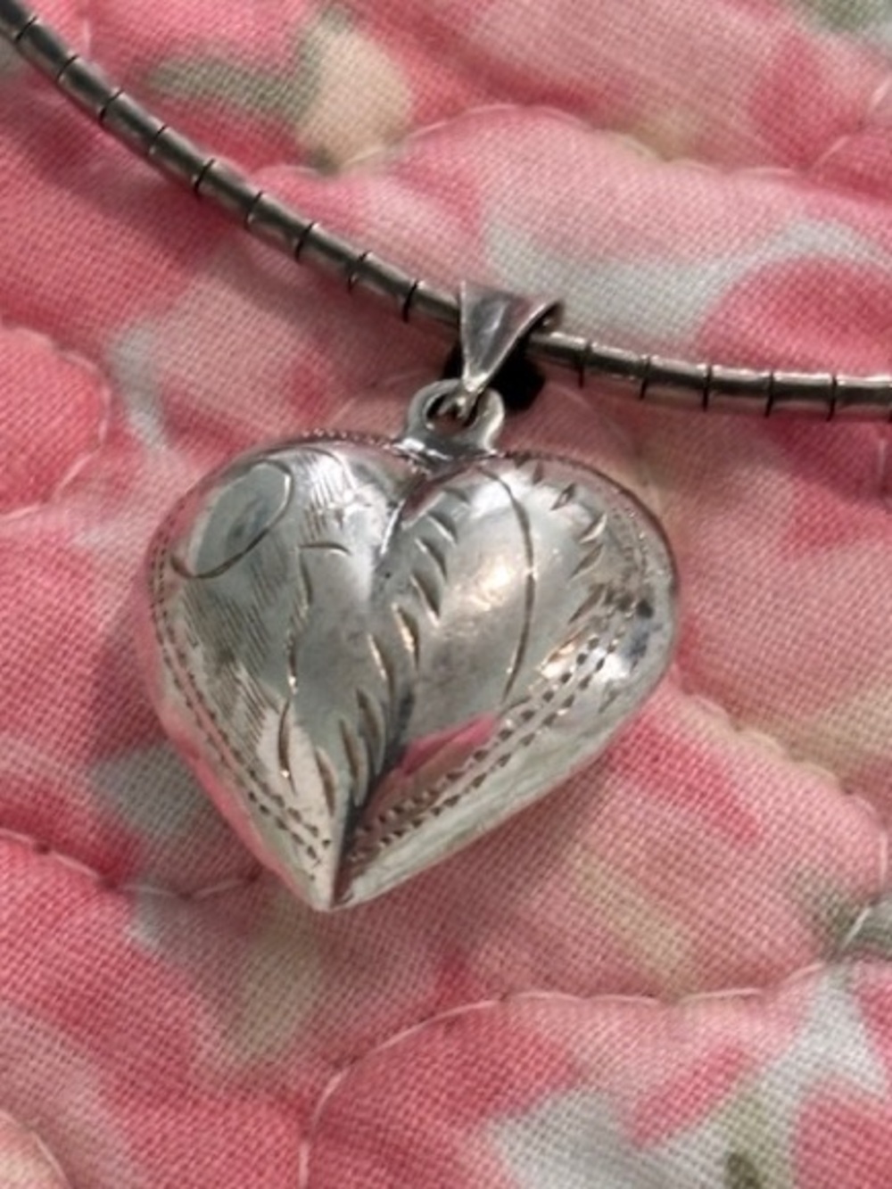 STERLING SILVER Puffy Etched Heart ❤️ Pendant w/ 18” Sterling Silver Snake Chain - Picture 2 of 6